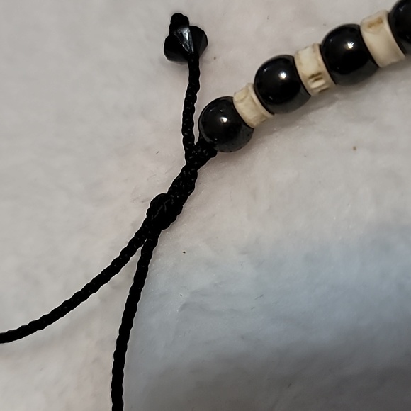 Beaded Frienship style bracelet (14) - Picture 2 of 3